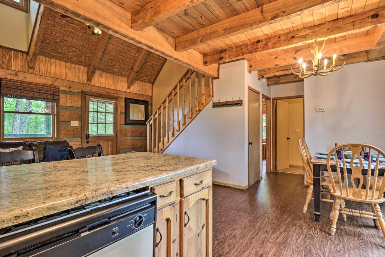 Gatlinburg Escape With Hot Tub, Deck And Mtn View Villa Buitenkant foto