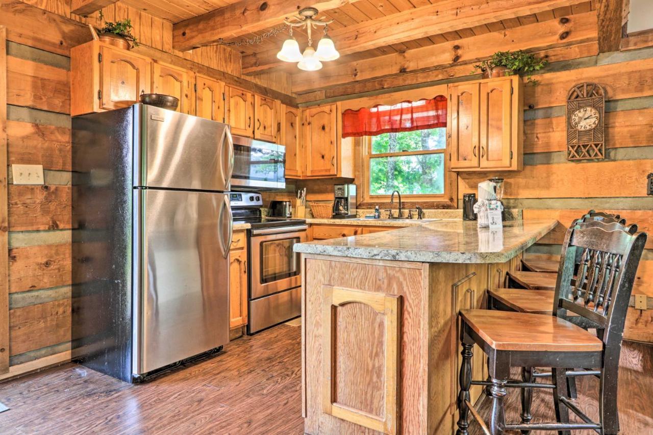 Gatlinburg Escape With Hot Tub, Deck And Mtn View Villa Buitenkant foto